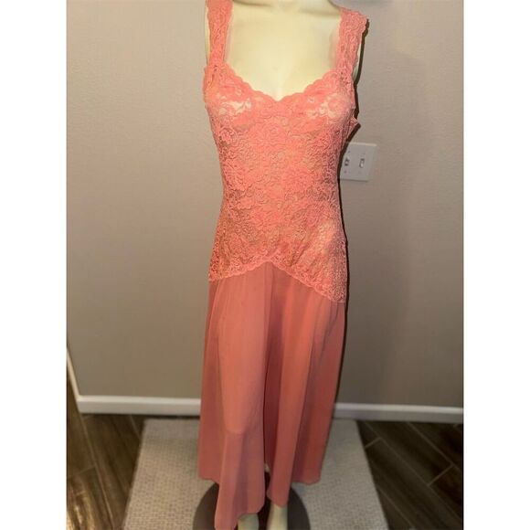 Delicates Vintage salmon pink Chiffon Lace mermaid Nightgown Chemise M - Picture 1 of 12